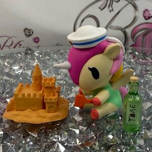 Tokidoki fun in the sun Unicorn Sailor Figure with Sandcastles msg in Bottle